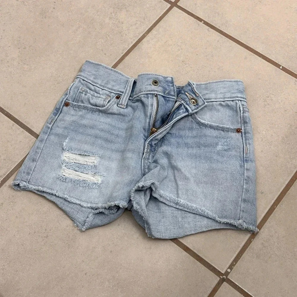 Old navy toddler girl Blue denim shorts size 5T - Picture 1 of 7